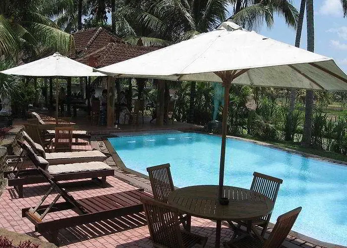 Panorama Hotel 2*